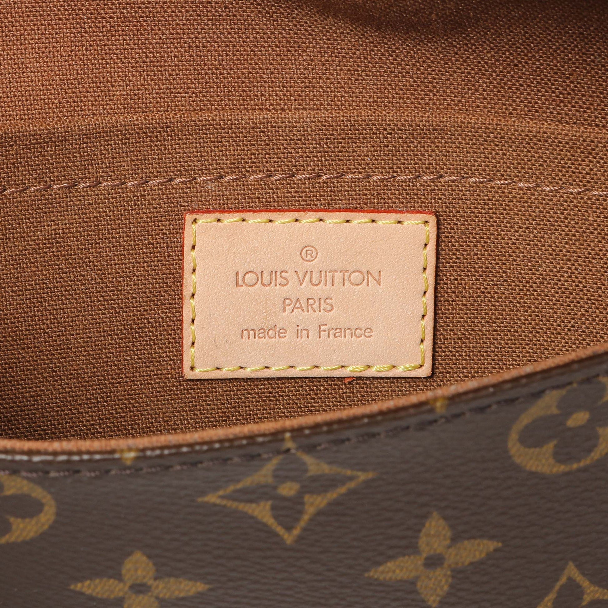 Exclusive Louis Vuitton Monogram Pochette Marelle PM — Detail View