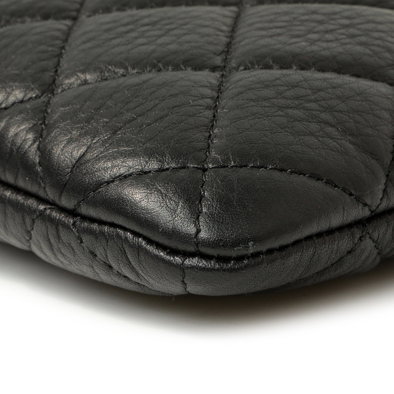 Exclusive Grained Black Quilted Calfskin Archi Chic Cosmetic Case — Detail View