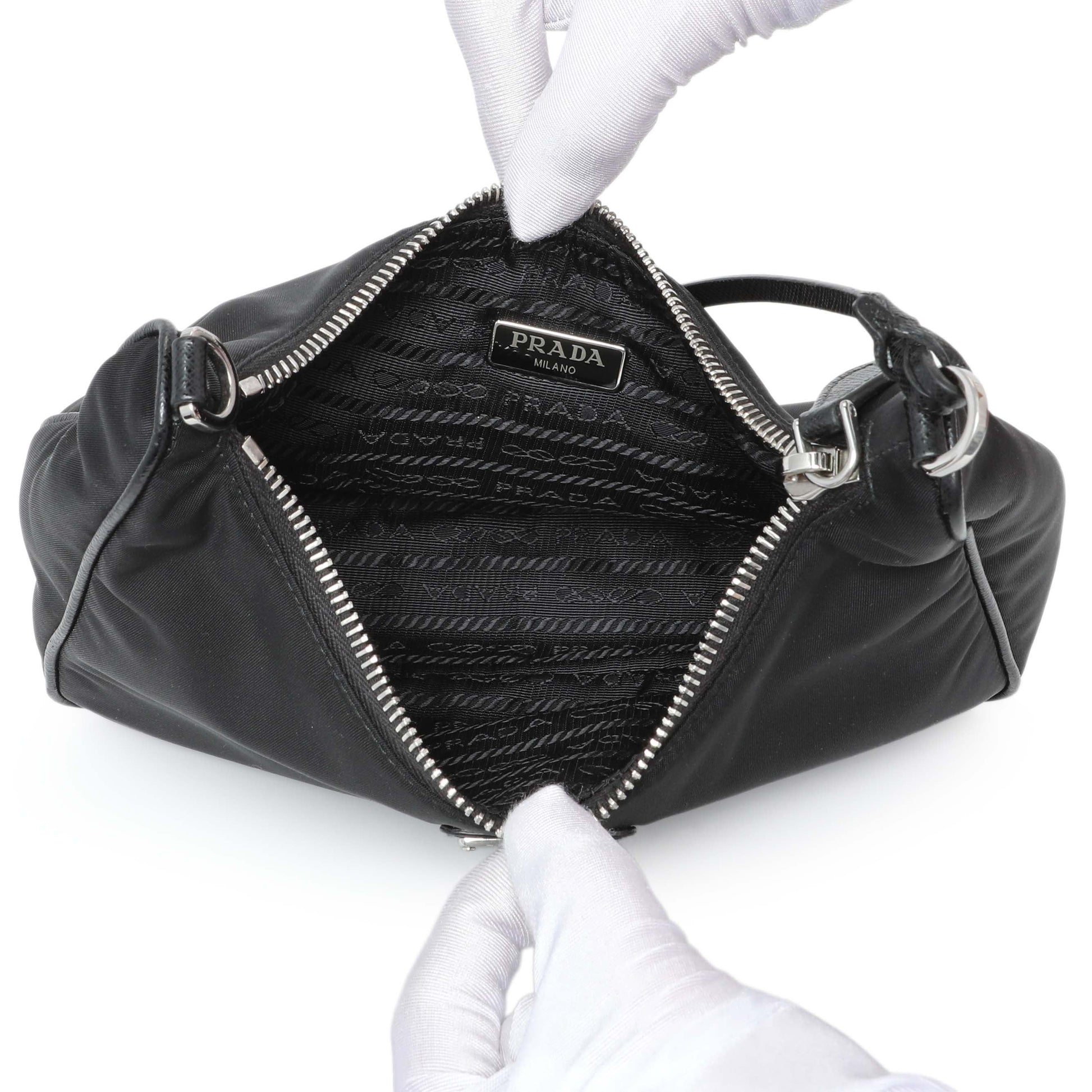 Exclusive Prada Black Nylon Re-Edition 2005 Shoulder Bag — Alternate View 9