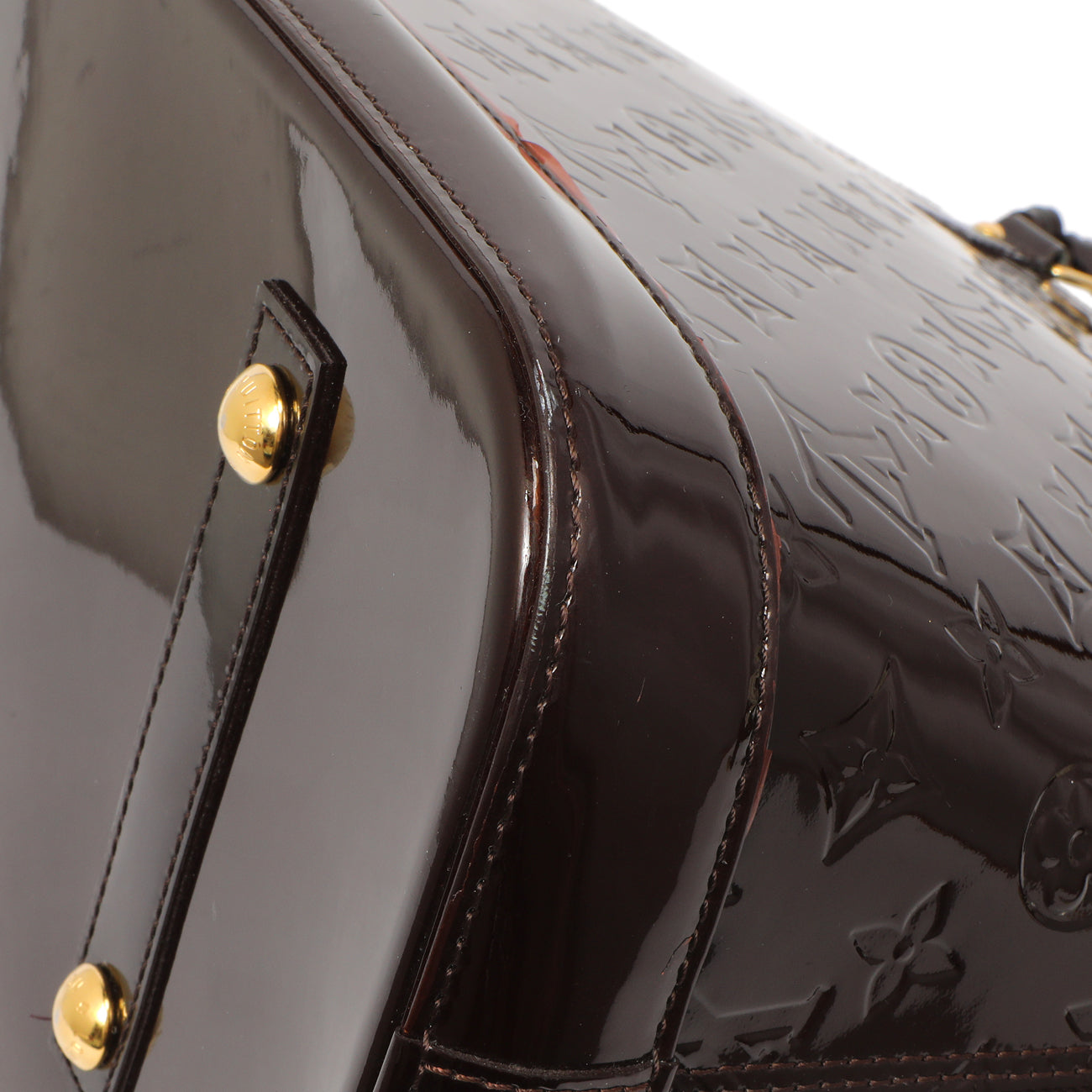 Exclusive Louis Vuitton Amarante Vernis Alma GM — Detail View