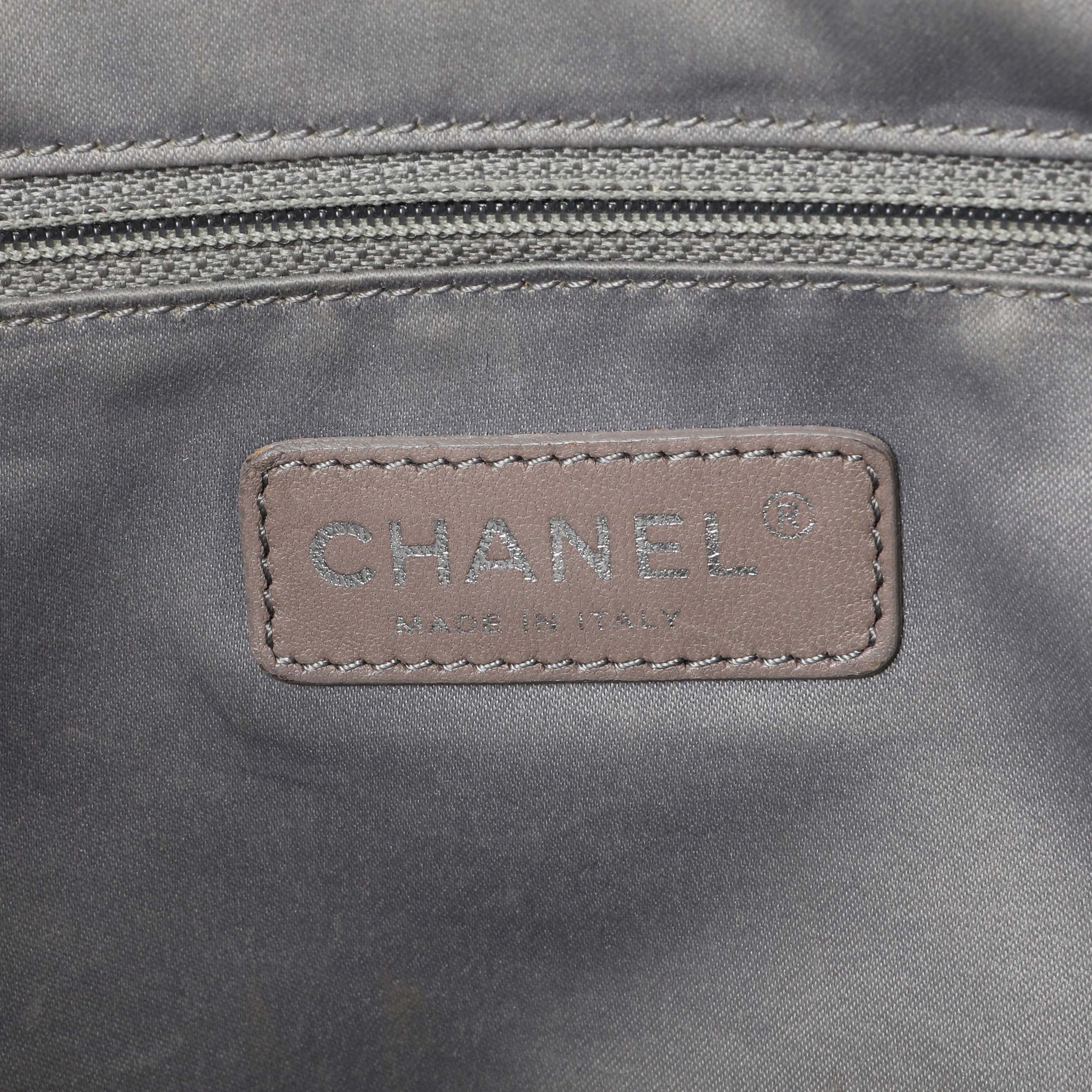 Exclusive Chanel Black Quilted Caviar XL Grand Shopping Tote GST — Alternate View 13