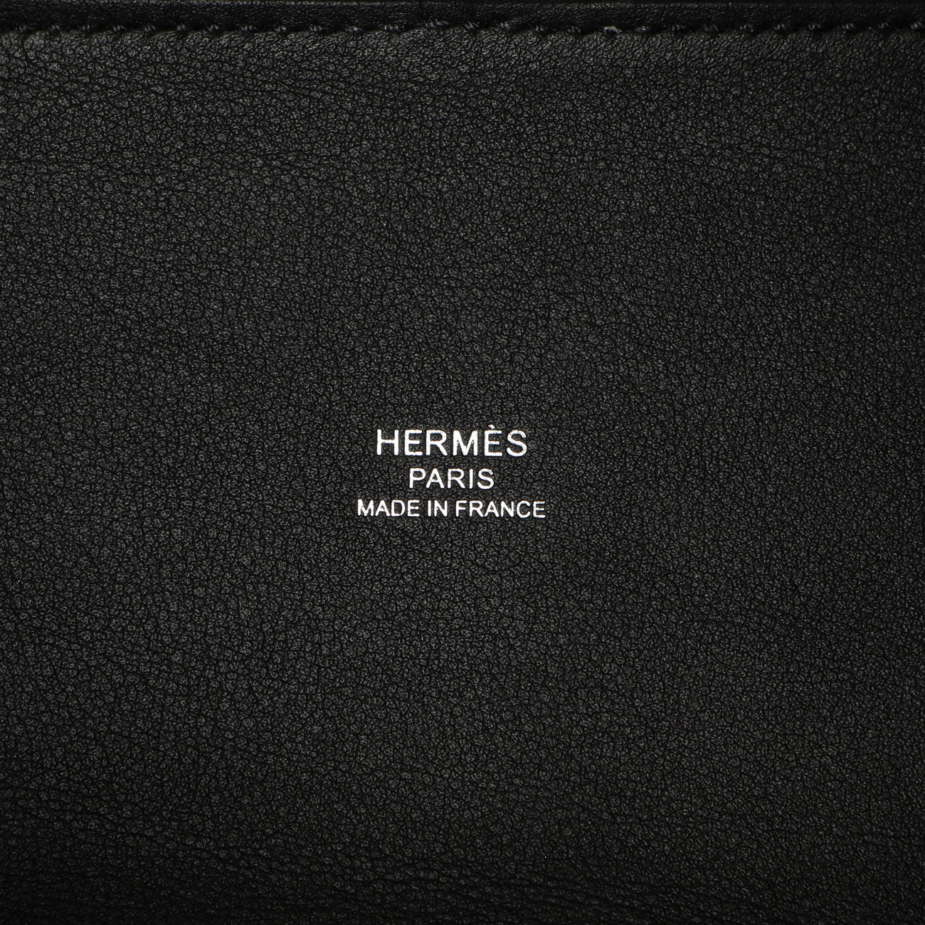 Exclusive Hermes Swift Toile Cabas H En Biais 27 — Lifestyle View