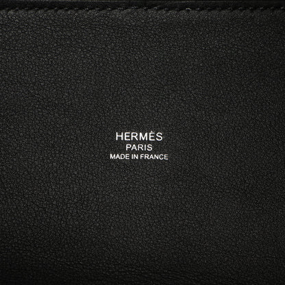 Exclusive Hermes Swift Toile Cabas H En Biais 27 — Lifestyle View