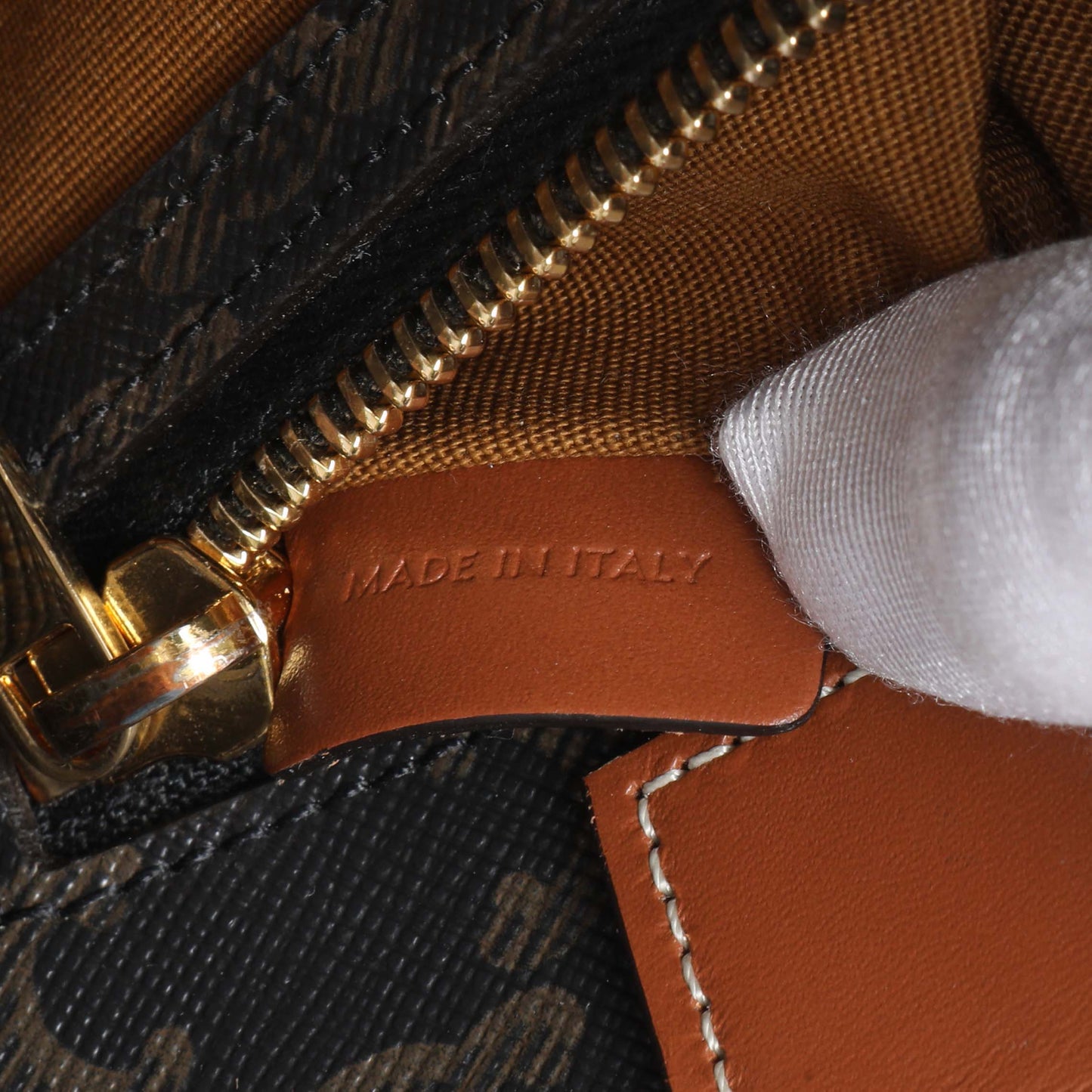 Exclusive Celine Triomphe Canvas Small Vertical Cabas — Alternate View 9