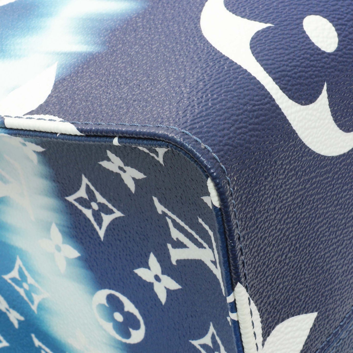 Exclusive Louis Vuitton Monogram Escale Onthego GM Blue — Lifestyle View