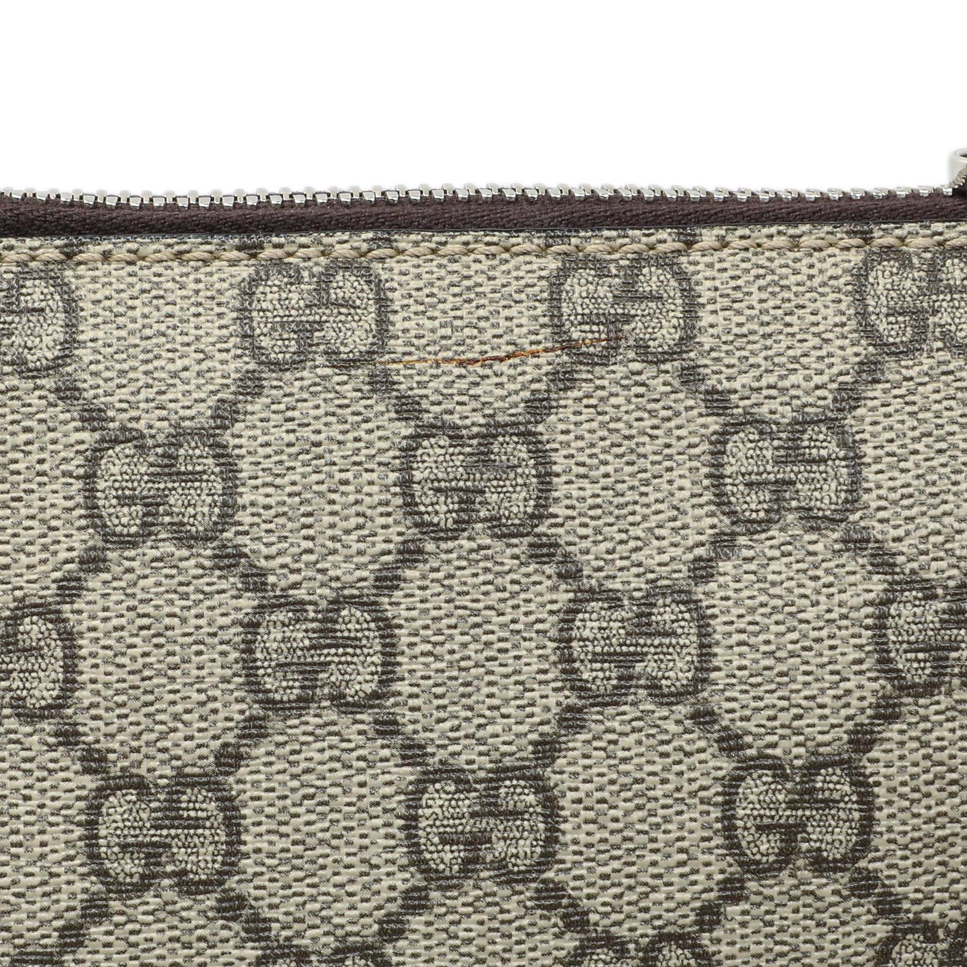 Exclusive Gucci GG Supreme Monogram Flat Messenger — Alternate View 11