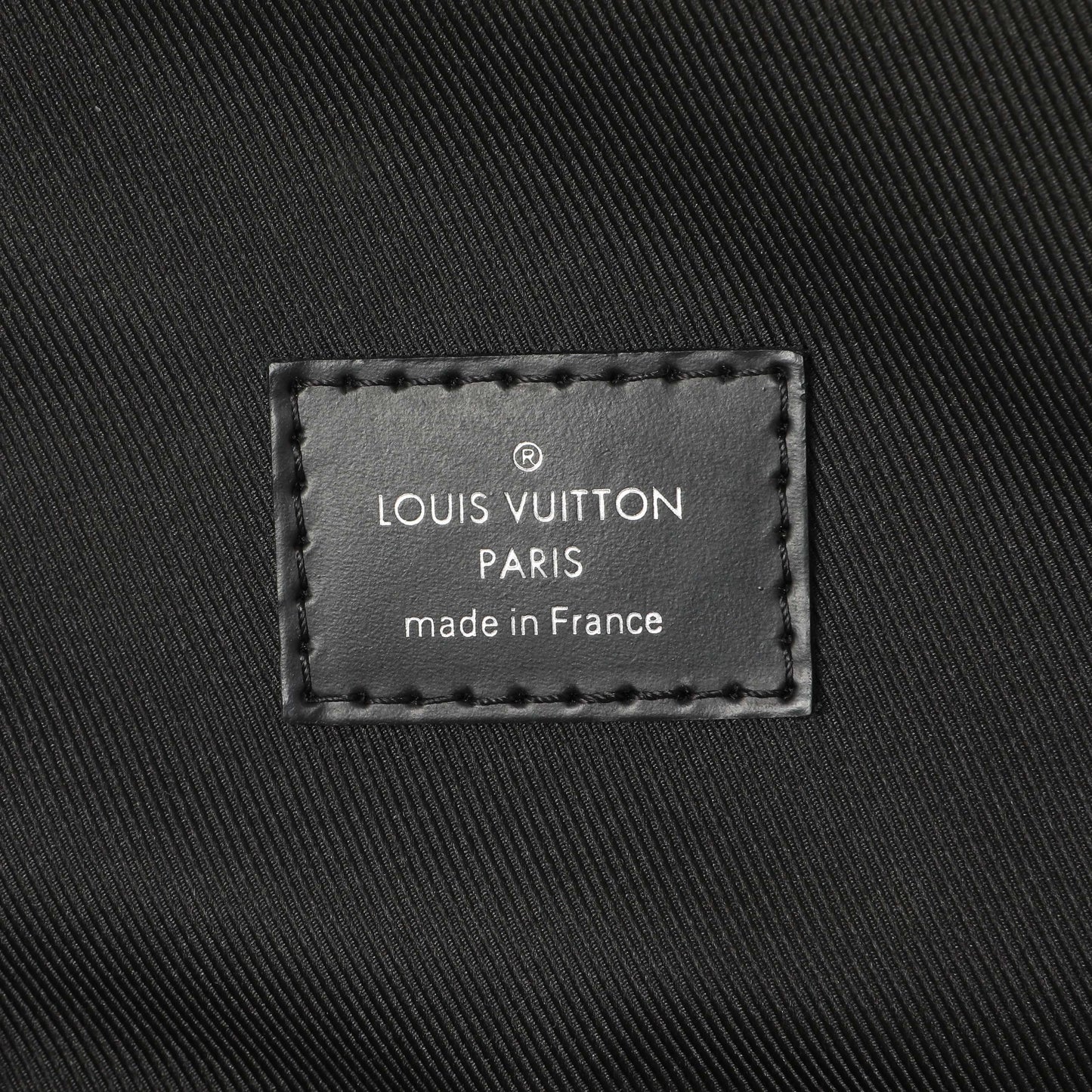 Exclusive Louis Vuitton Damier Graphite Avenue Sling Bag — Alternate View 9
