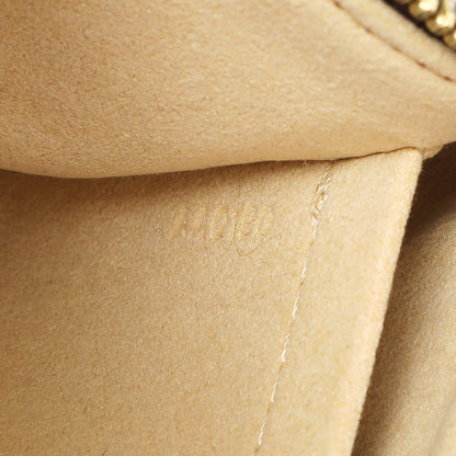 Exclusive Louis Vuitton Monogram Pochette Milla MM — Alternate View 10