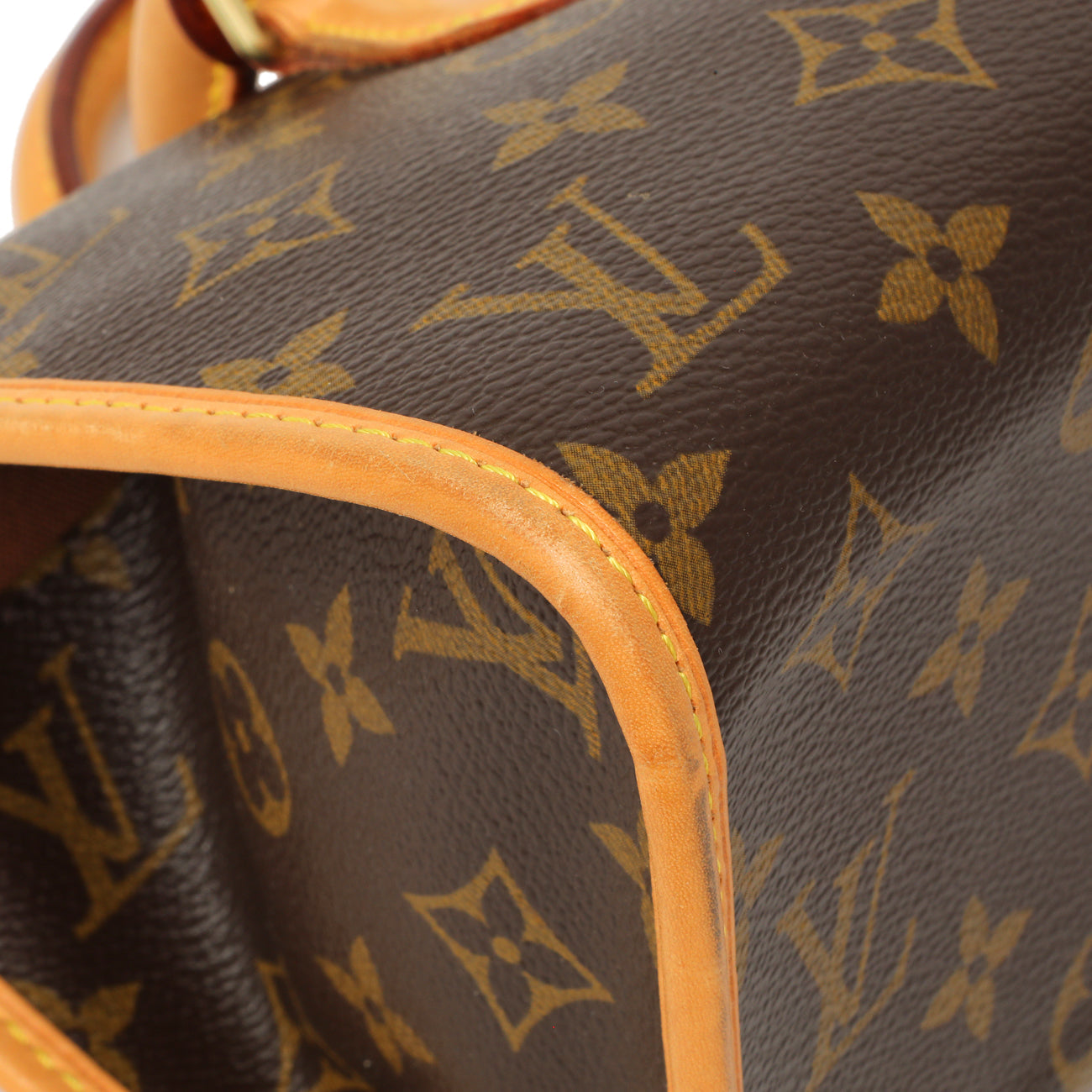 Exclusive Louis Vuitton Monogram Popincourt — Top View