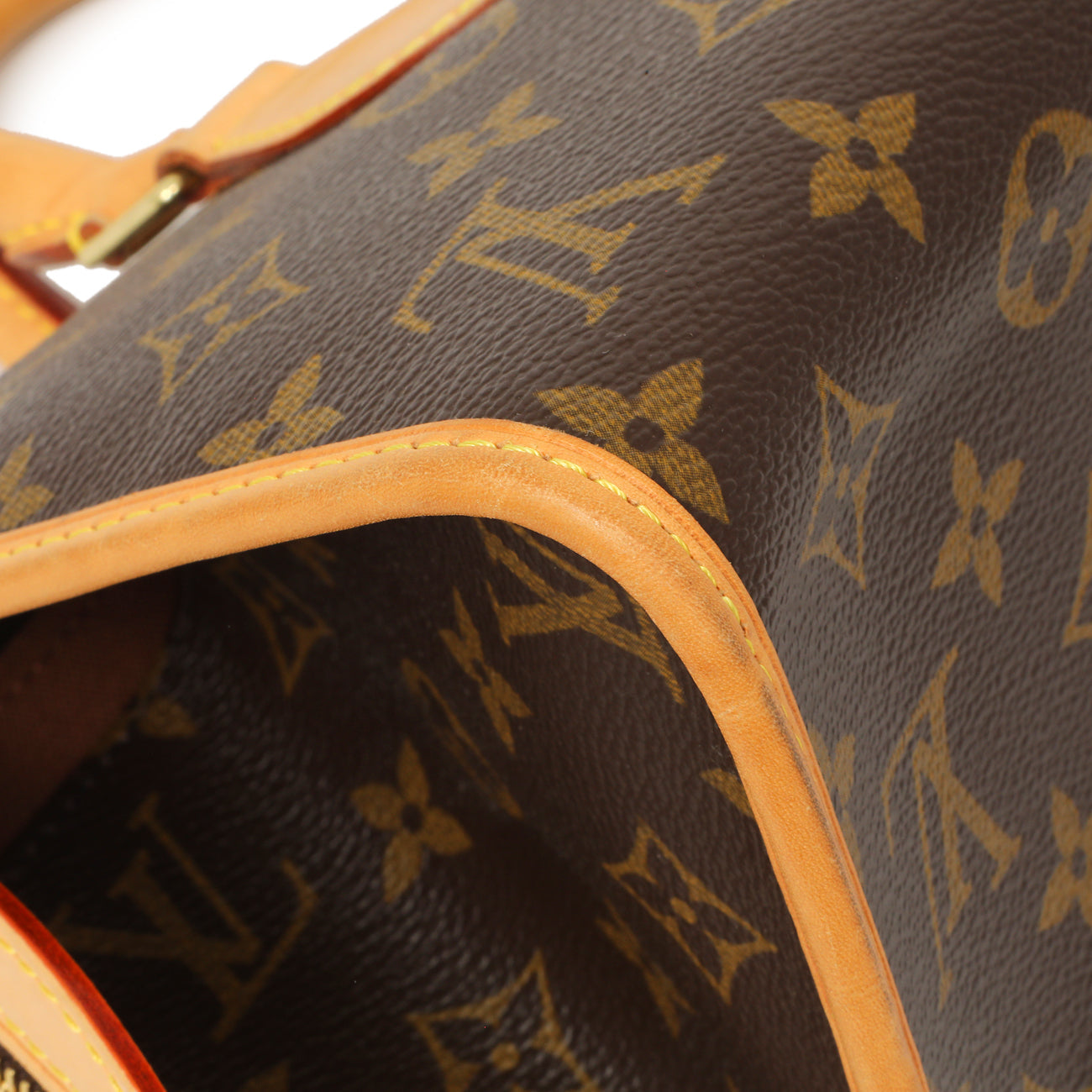 Exclusive Louis Vuitton Monogram Popincourt — Lifestyle View