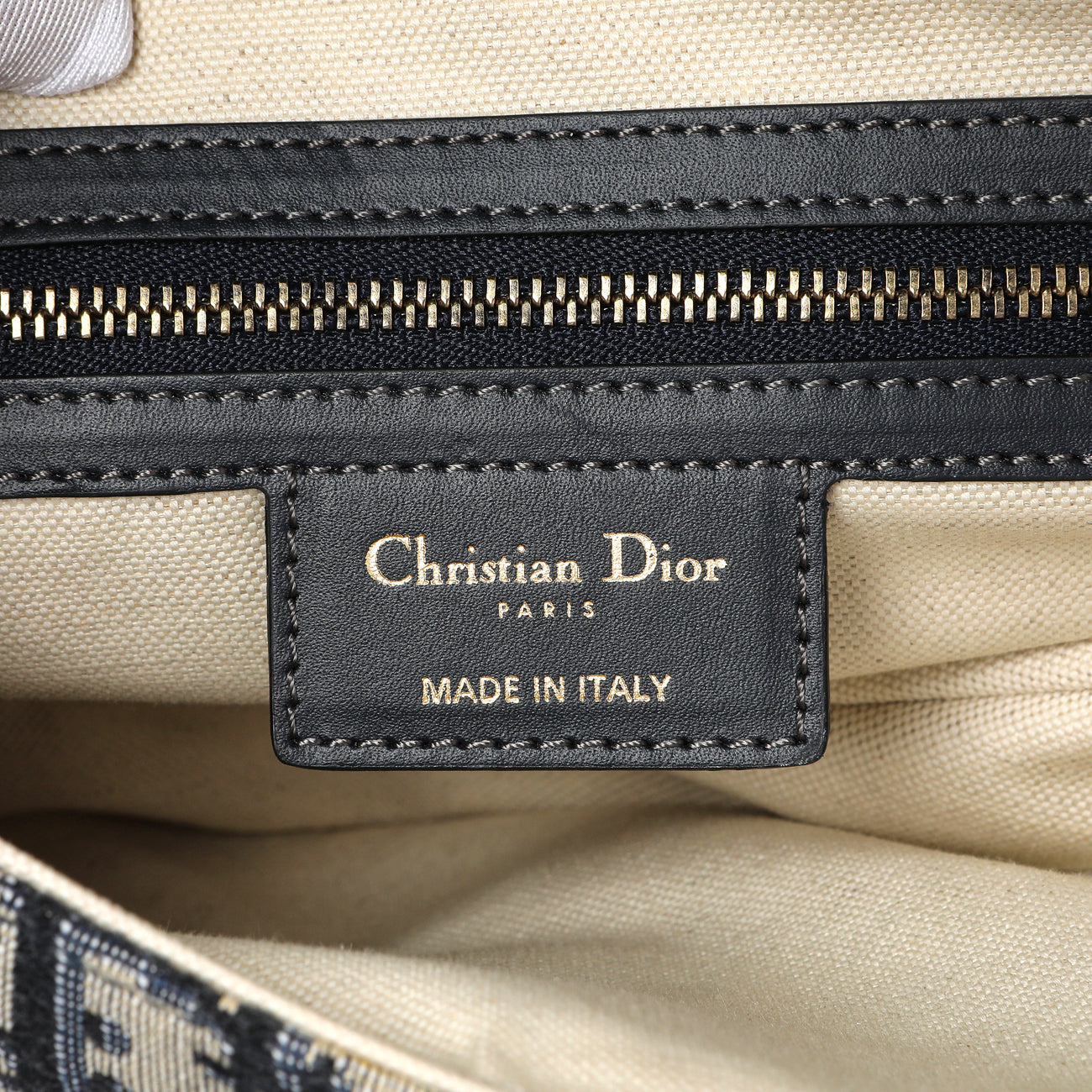 Exclusive Christian Dior Oblique Saddle Bag — Detail View