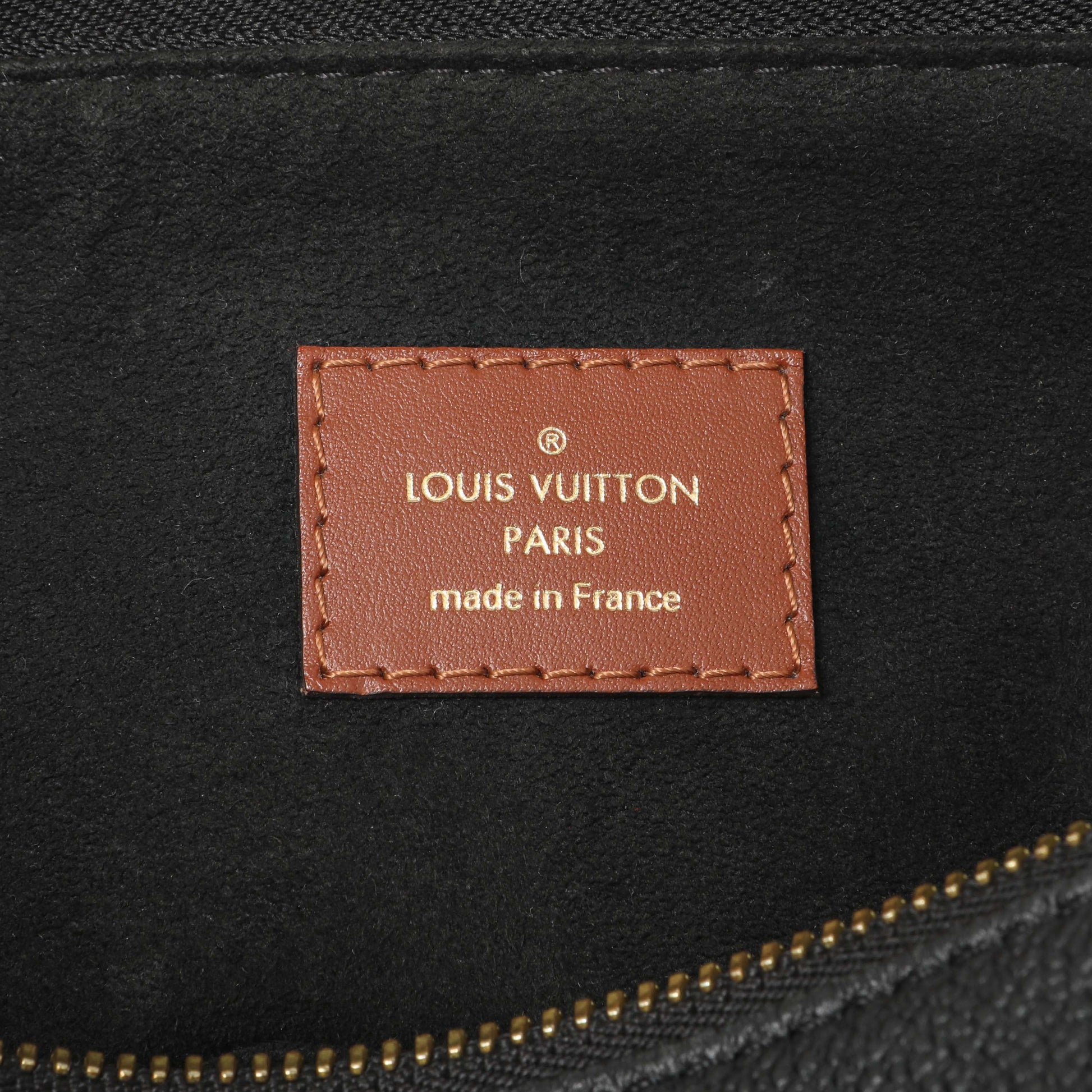 Exclusive Louis Vuitton Black Monogram V Tote MM — Alternate View 9