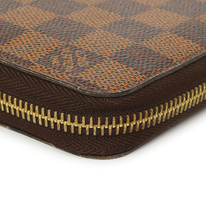 Exclusive Louis Vuitton Damier Ebene Zippy Wallet — Lifestyle View