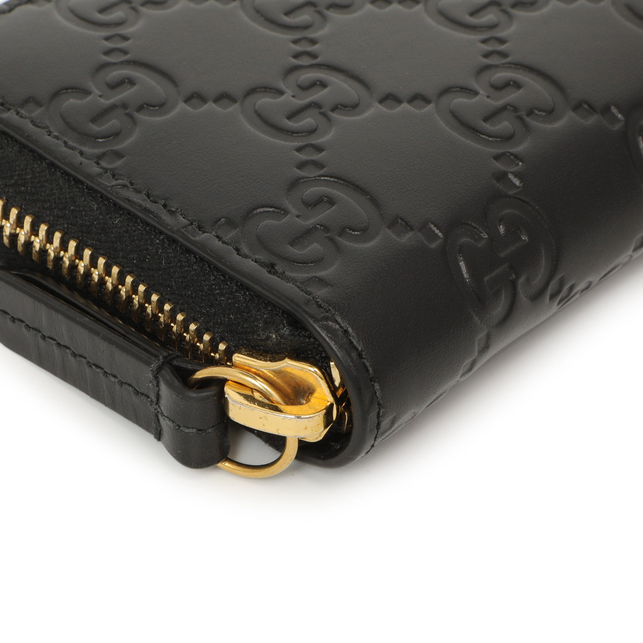 Exclusive Gucci Black Guccissima Zip Around Card Case — Top View