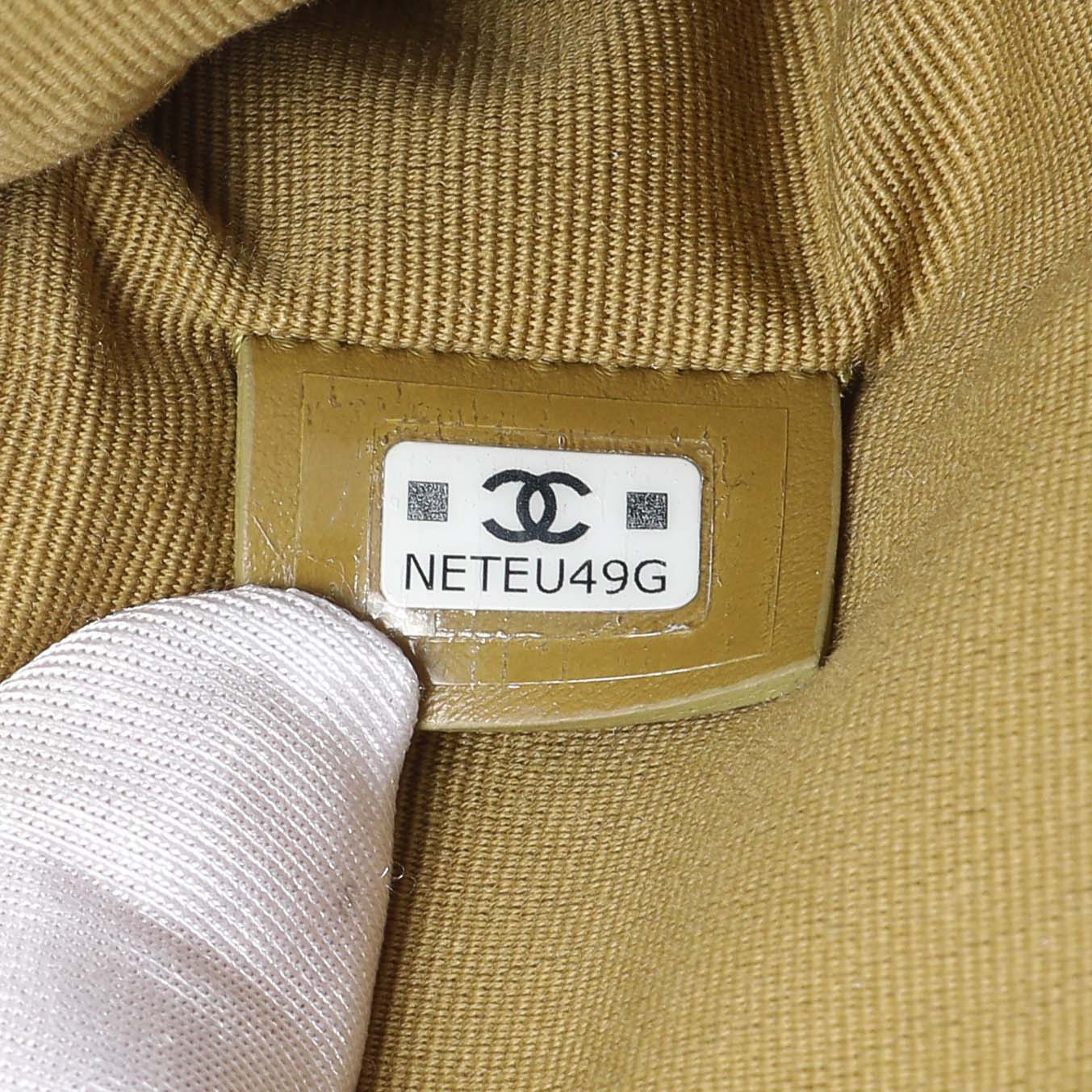 Exclusive Chanel Khaki Green Caviar Crystal CC Zipped Coin Purse — Lifestyle View