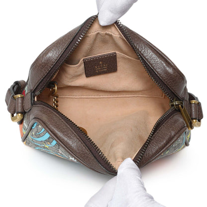 Exclusive Gucci X Disney GG Supreme Monogram Donald Duck Interlocking G Shoulder Bag — Top View