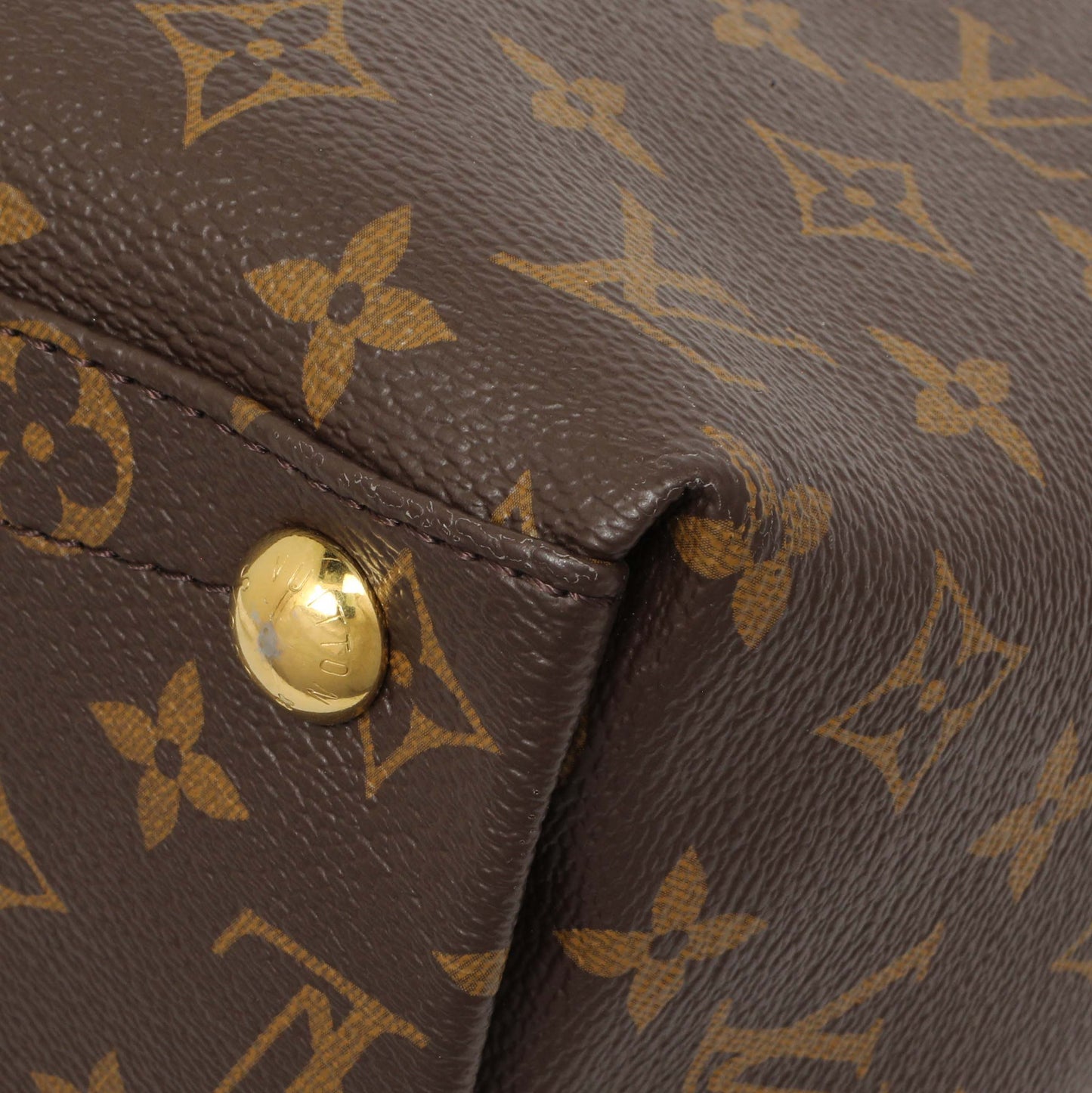Exclusive Louis Vuitton Black Monogram V Tote MM — Alternate View 7