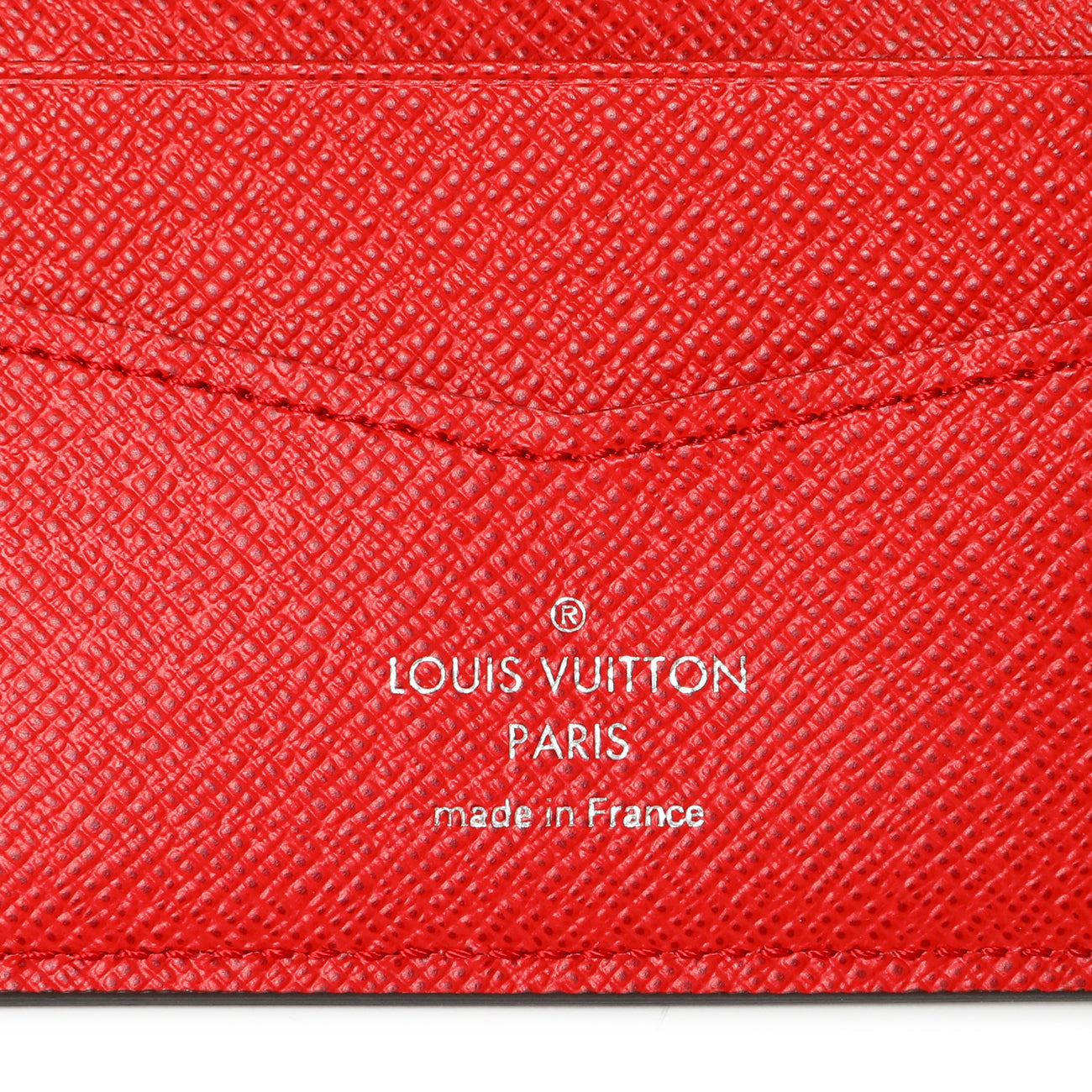 Exclusive Louis Vuitton X SUPREME Red Epi Slender Wallet — Detail View