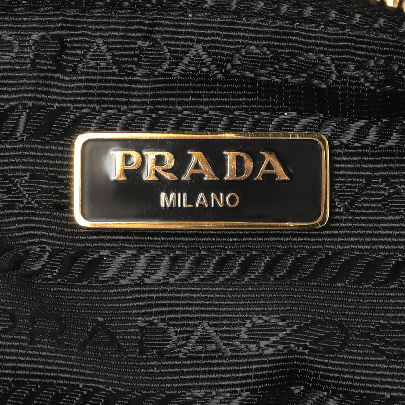 Exclusive Prada Black Re-Nylon Impuntu Quilted Re-Edition 1995 Chaine Pouch — Detail View