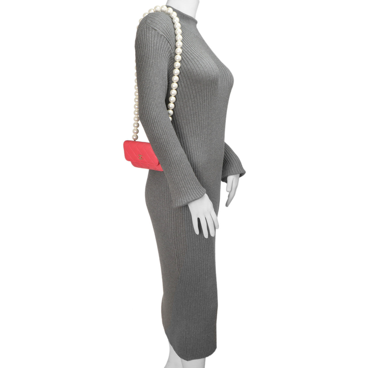 Exclusive Chanel Pink Quilted Calfskin Pearl Clutch With Chain — Alternate View 9