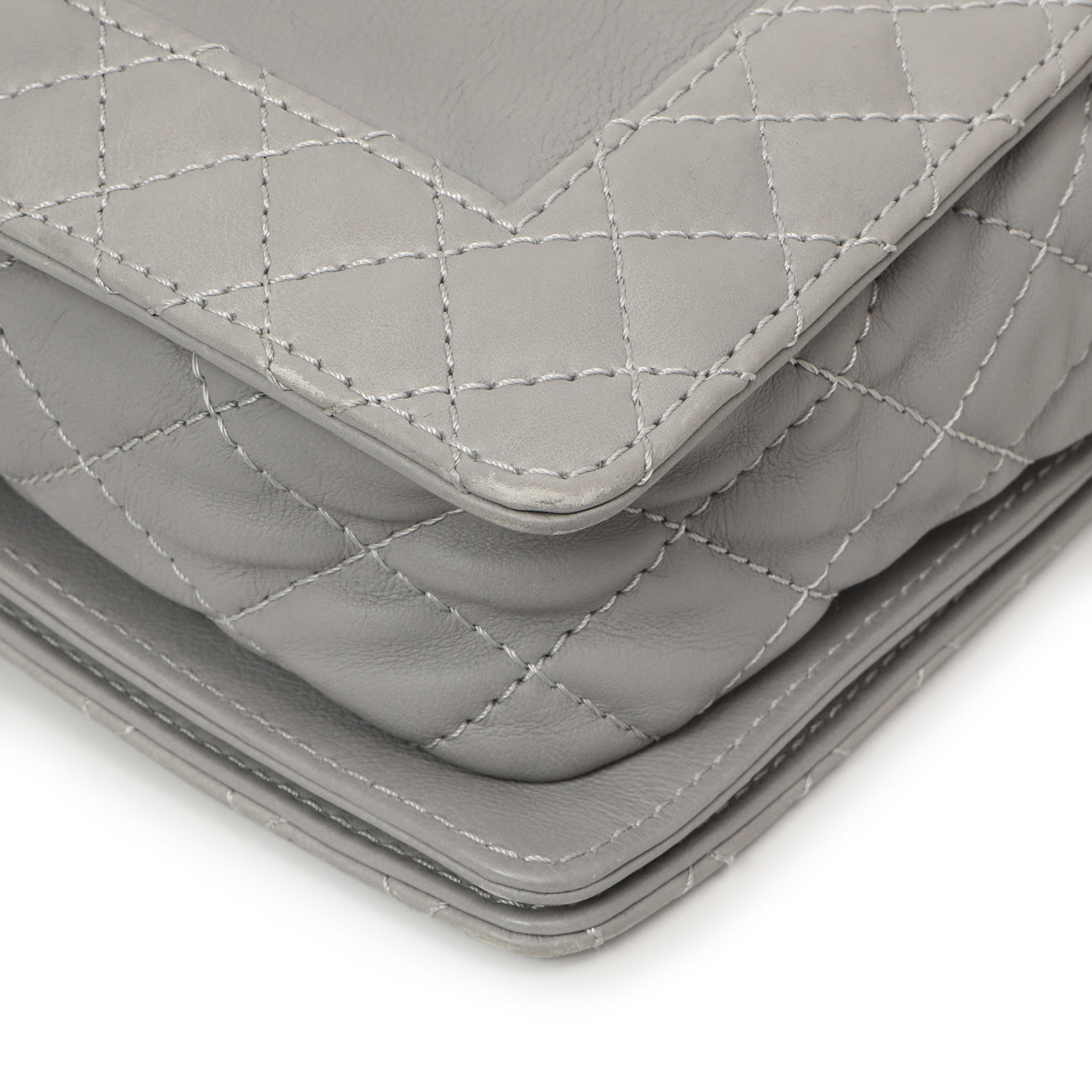 Exclusive Chanel Grey Calfskin New Medium Boy Reverso Flap — Alternate View 7