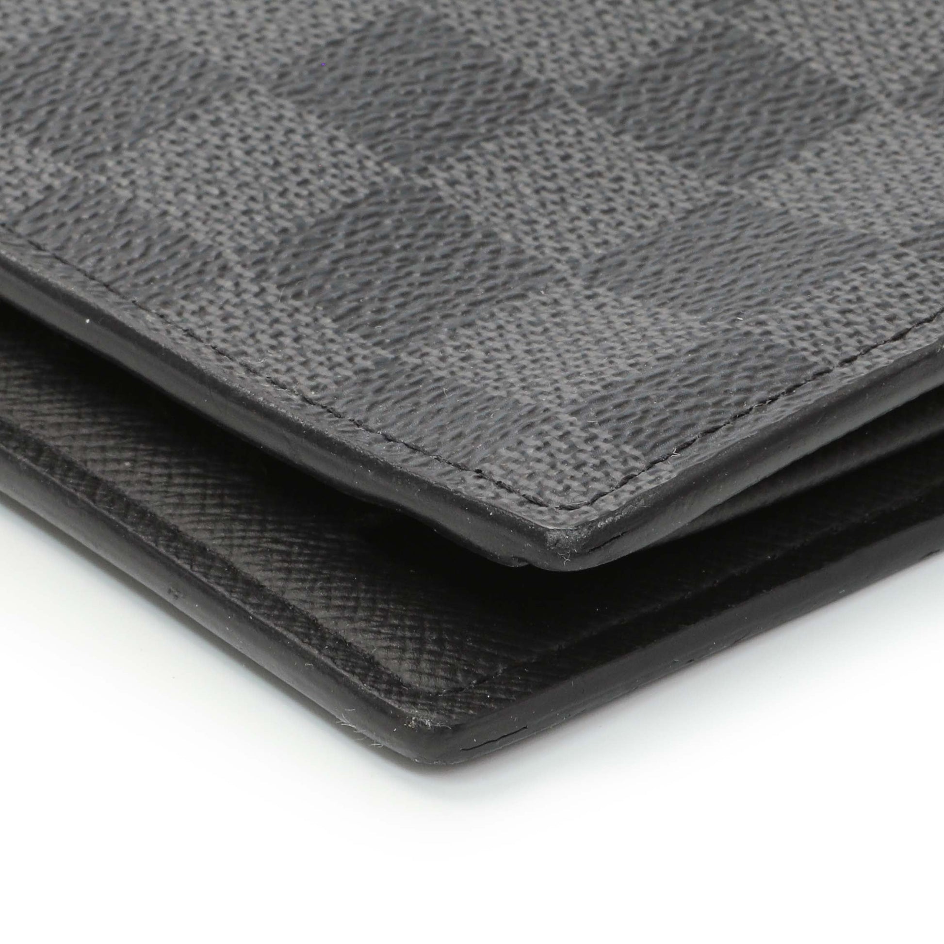 Exclusive Louis Vuitton Damier Graphite Brazza Wallet — Detail View