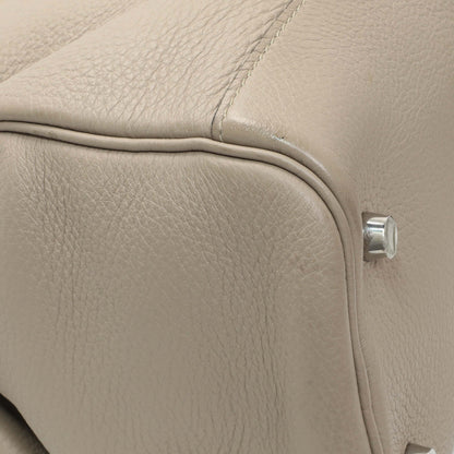 Exclusive Hermes Gris Tourterelle Taurillon Clemence Atlas 35 — Lifestyle View