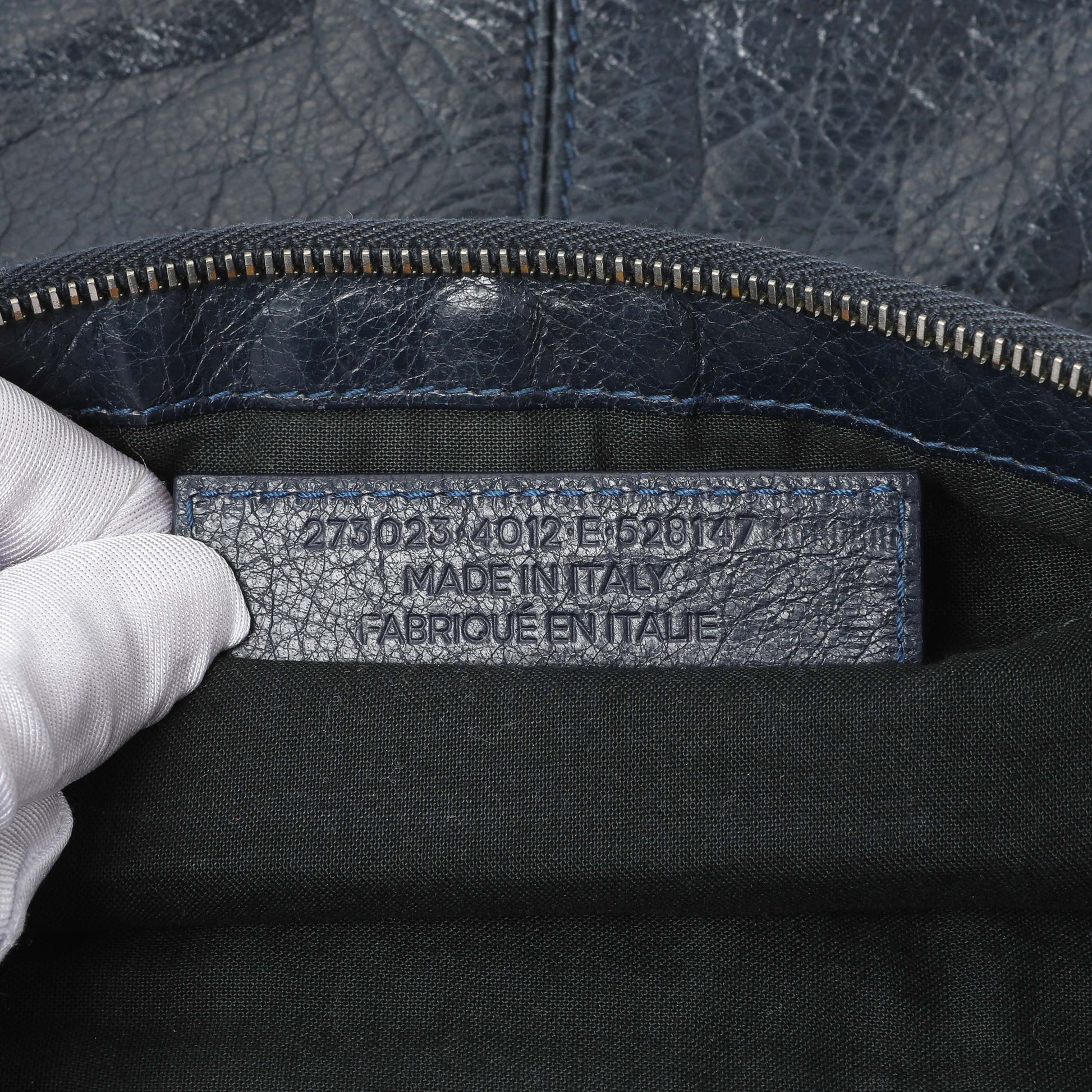 Exclusive Balenciaga Navy Agneau Arena Classic Silver Hardware Large Clip Clutch — Alternate View 8