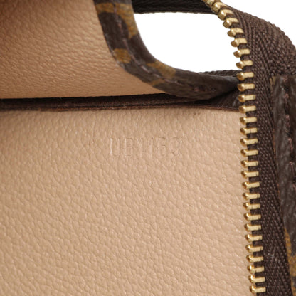 Exclusive Louis Vuitton Monogram Toiletry Pouch 19 — Alternate View 8