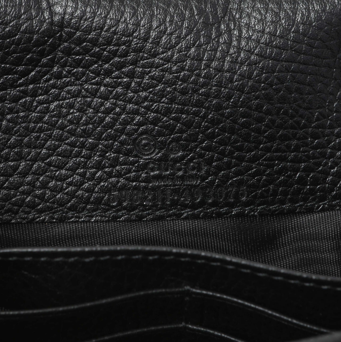 Exclusive Gucci Black Pebbled Calfskin Soho Wallet on Chain — Detail View
