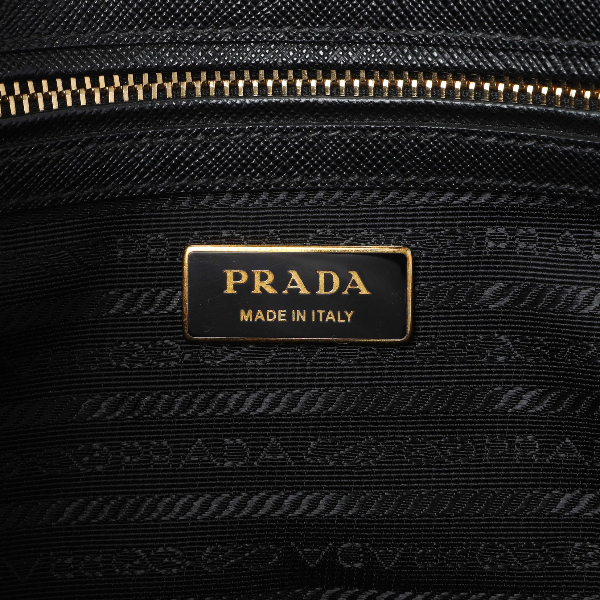Exclusive Prada Black Saffiano Galleria Tote Small — Detail View