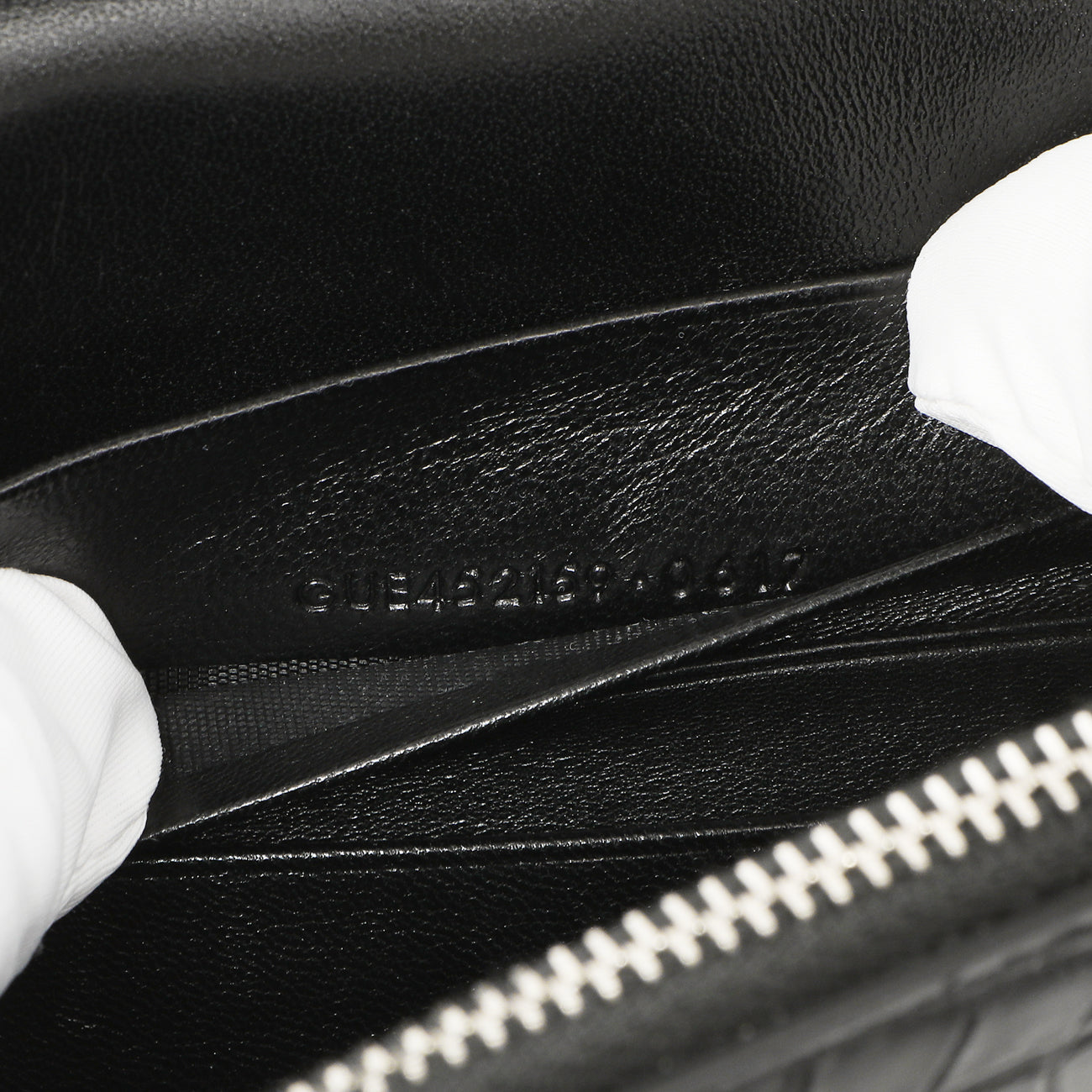 Exclusive Saint Laurent Black Crocodile Embossed Calfskin Kate Monogram Tassel Chain Wallet — Lifestyle View