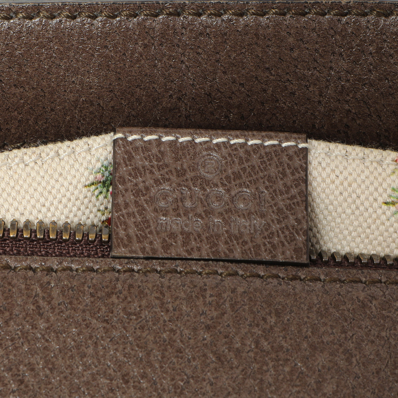 Exclusive Gucci GG Supreme Monogram Web Neo Vintage Shoulder Bag — Detail View