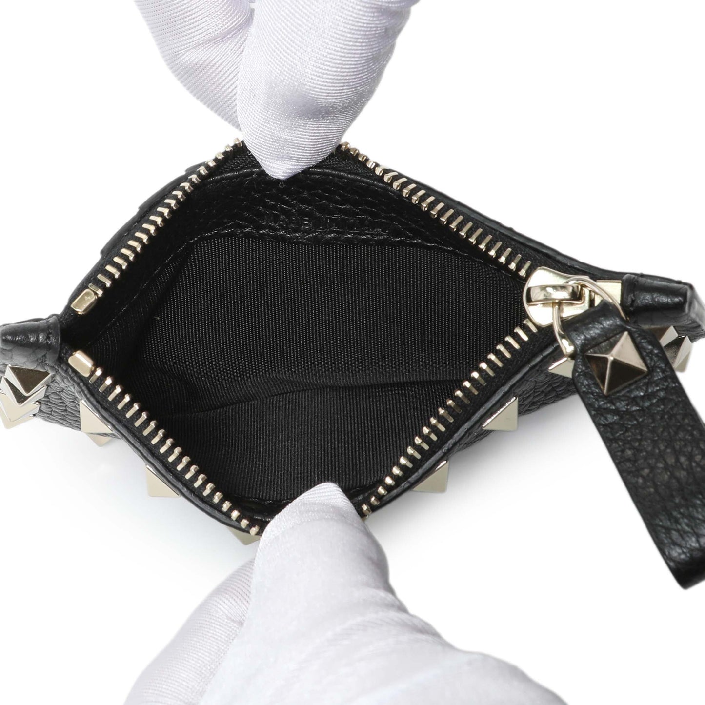 Exclusive Valentino Black Calfskin Rockstud Zipped Card Holder — Top View