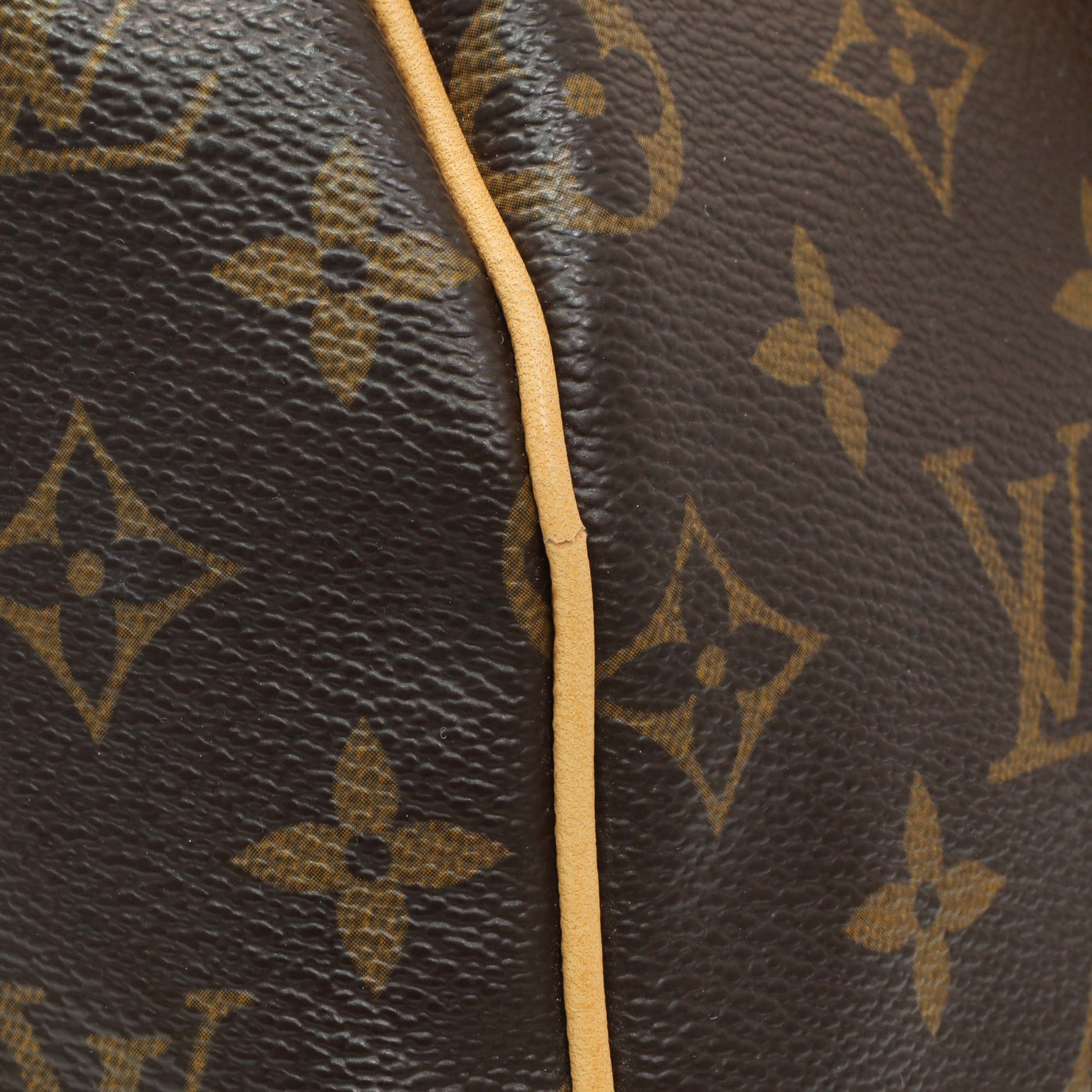 Exclusive Louis Vuitton Monogram Speedy 25 — Alternate View 11