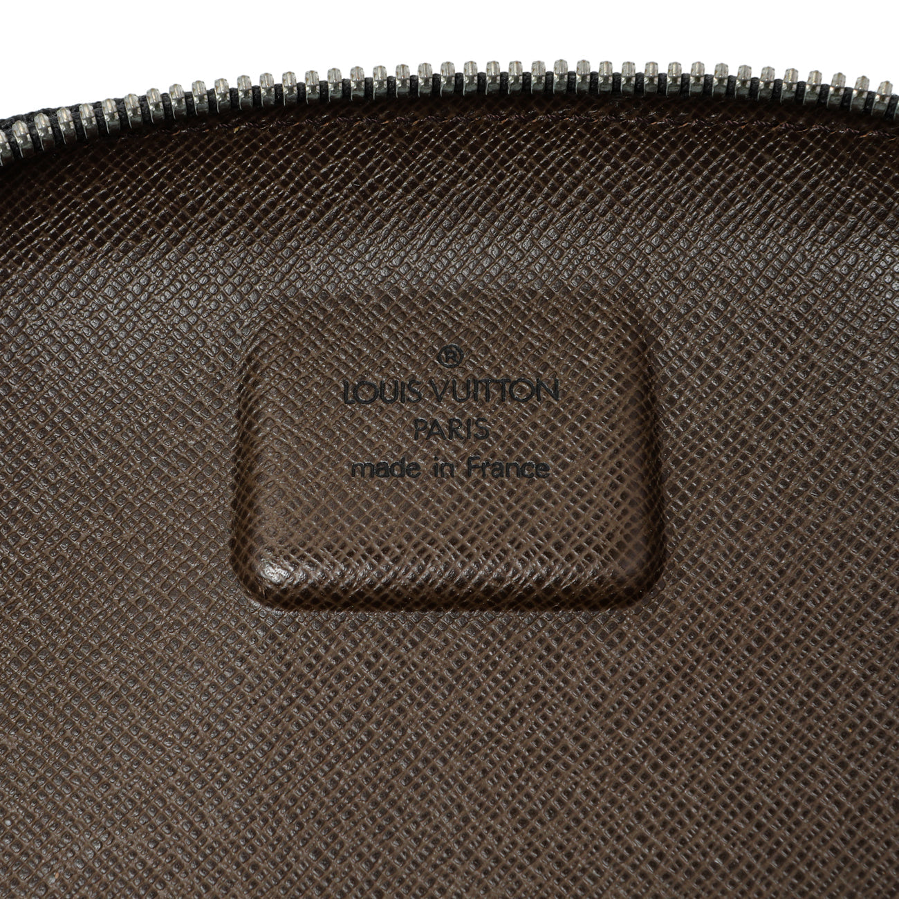 Exclusive Louis Vuitton Black Damier Geant Mage — Detail View