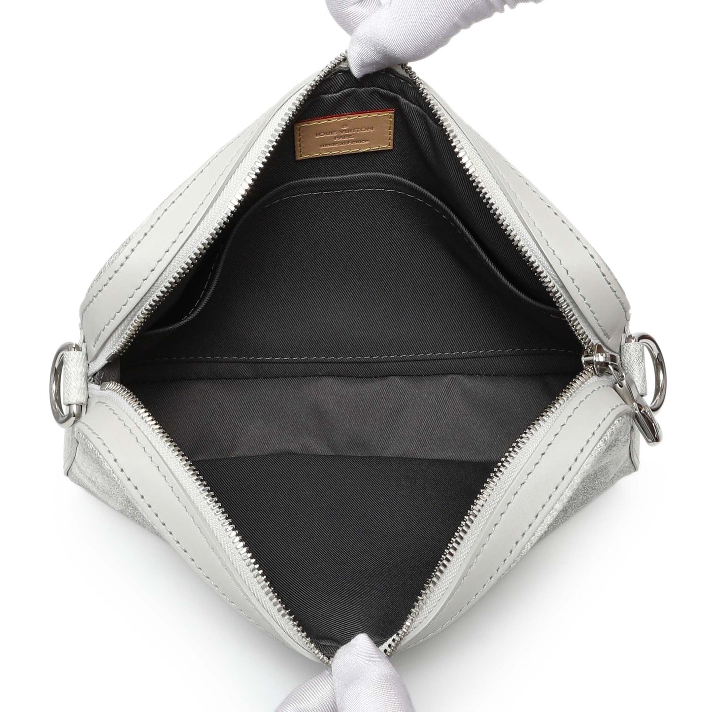 Exclusive Louis Vuitton Stone Grey Damier Salt Trio Messenger — Alternate View 8