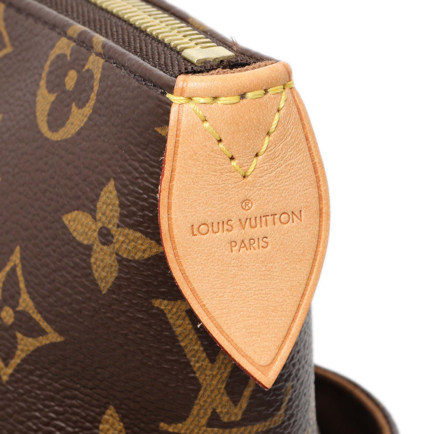 Exclusive Louis Vuitton Monogram Totally MM — Detail View