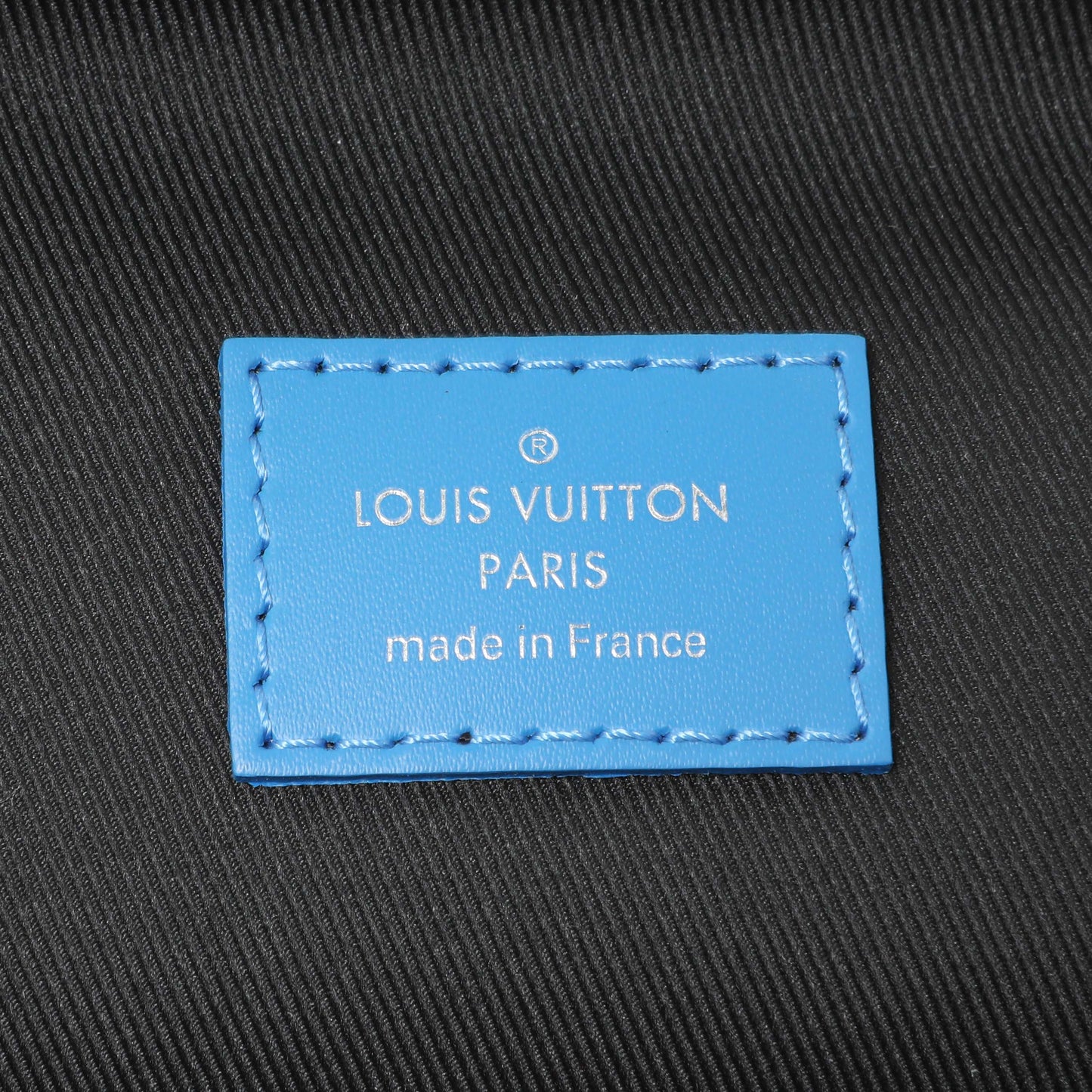 Exclusive Louis Vuitton Damier Graphite Giant Avenue Sling Backpack — Detail View