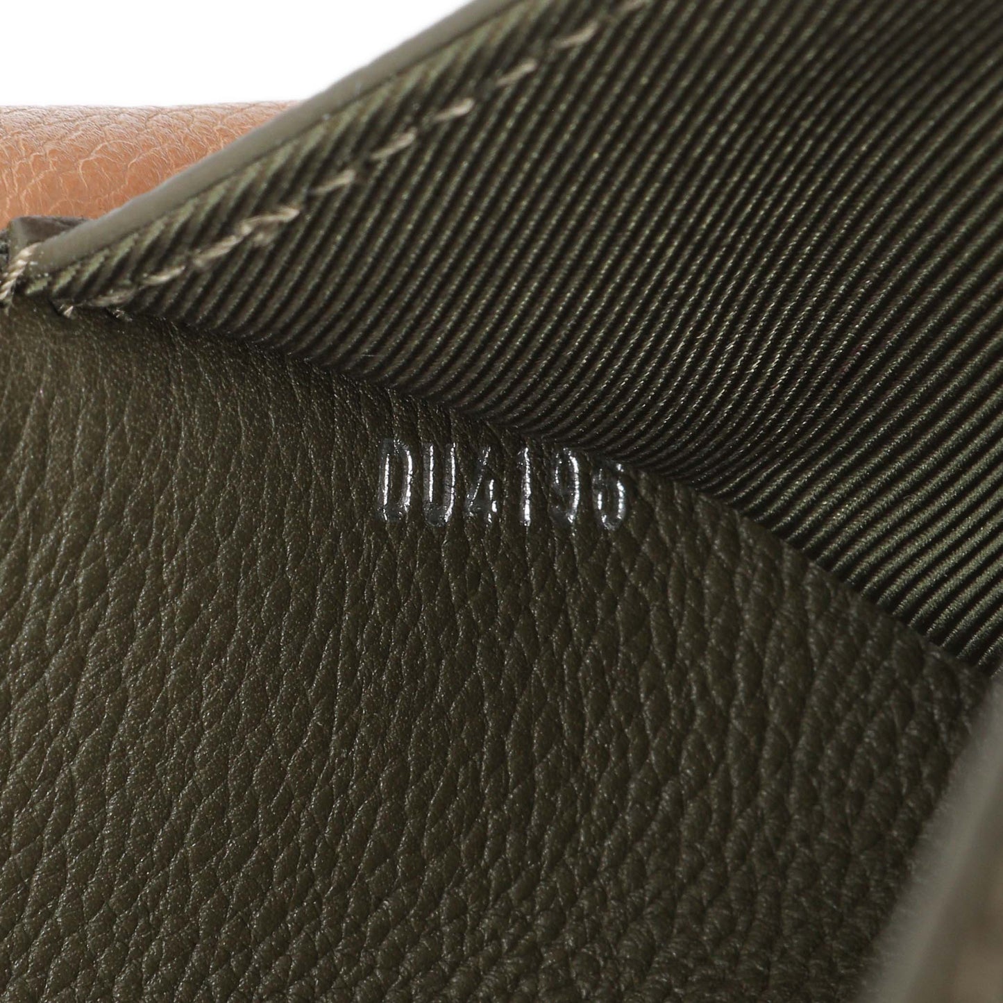 Exclusive Louis Vuitton Soft Calfskin Lockme II Chain Bag BB — Alternate View 10