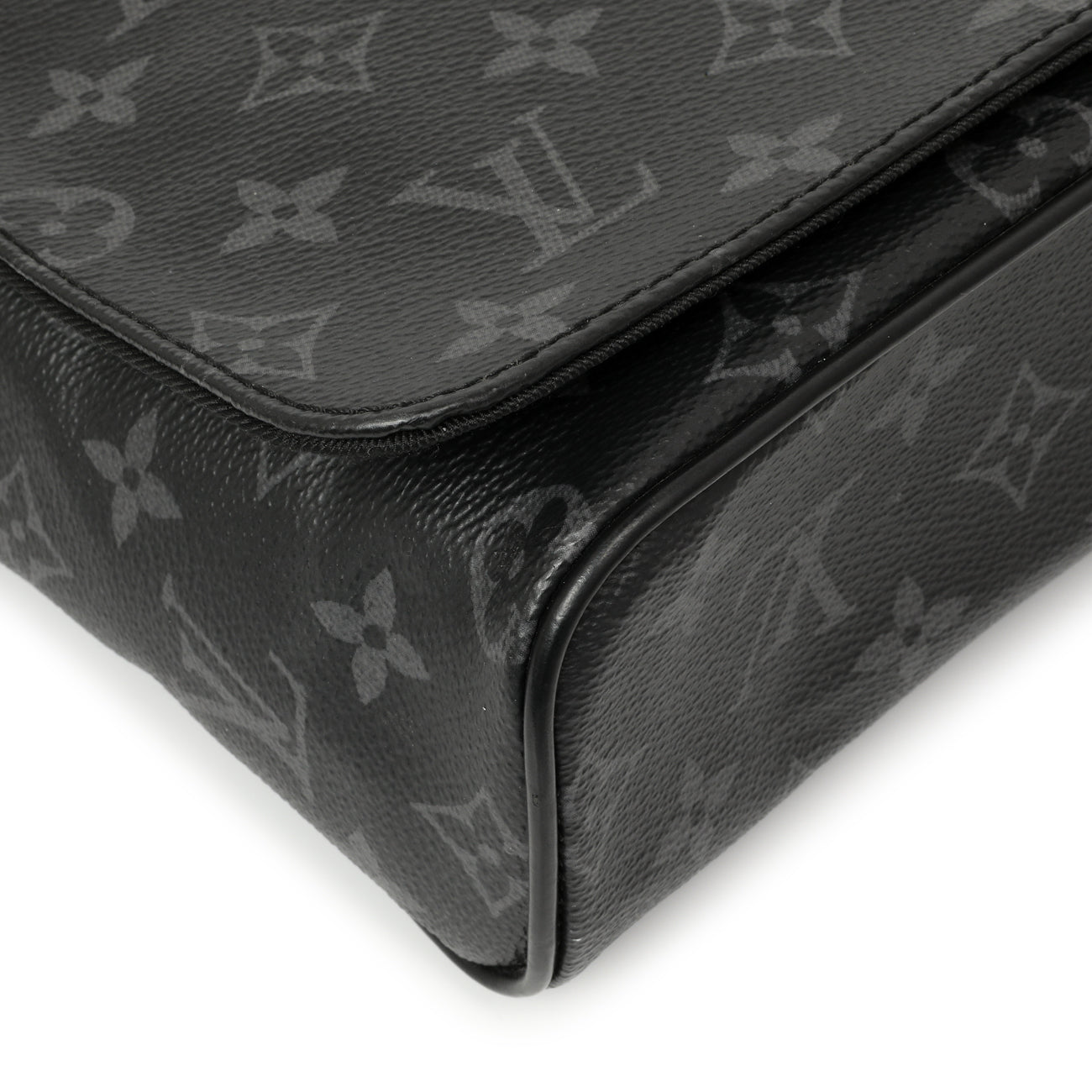 Exclusive Louis Vuitton Monogram Eclipse District PM — Top View