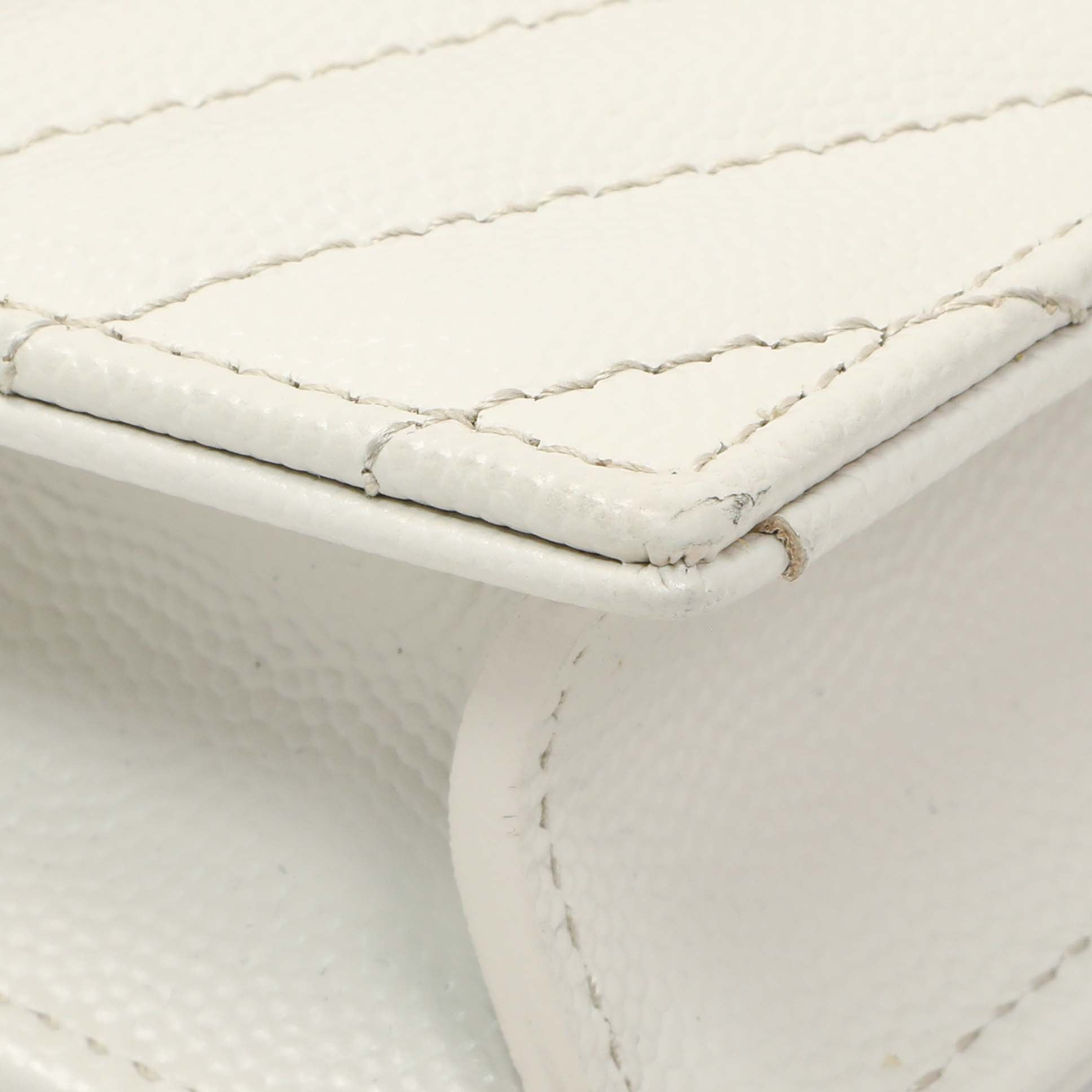 Exclusive Saint Laurent White Grain De Poudre Matelasse Chevron Monogram Envelope Chain Wallet — Top View