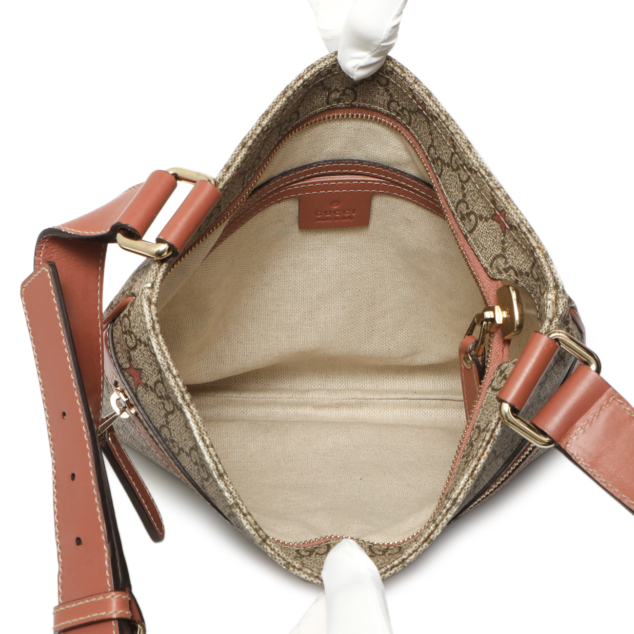 Exclusive Gucci GG Supreme Stars Flat Messenger — Alternate View 9