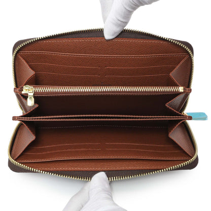 Exclusive Louis Vuitton Monogram Zippy Wallet — Top View