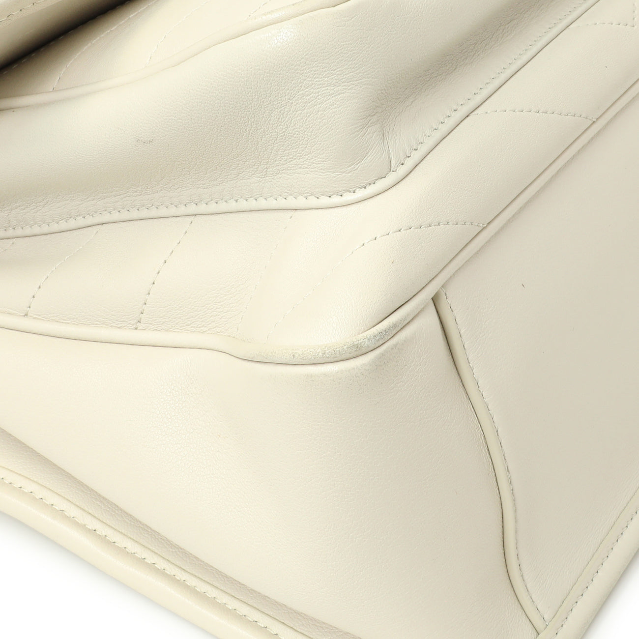 Exclusive Saint Laurent White Lambskin Matelasse Monogram Medium Niki Chain Satchel — Top View