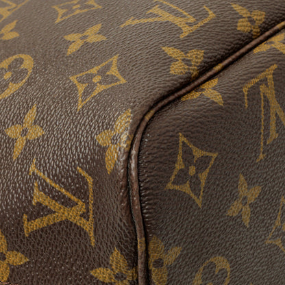 Exclusive Louis Vuitton Monogram Neverfull PM — Top View