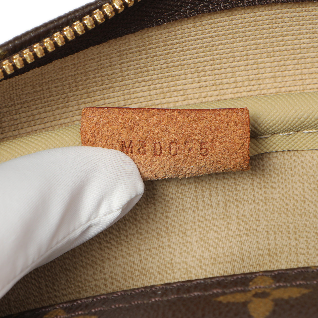 Exclusive Louis Vuitton Monogram Deauville — Alternate View 10