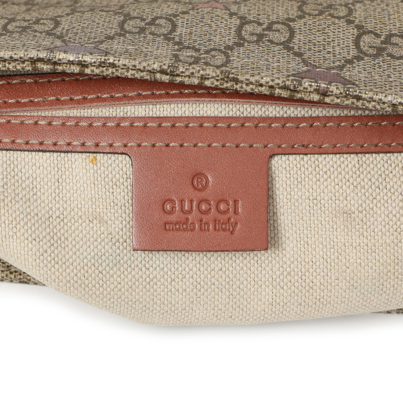 Exclusive Gucci GG Supreme Stars Flat Messenger — Alternate View 11