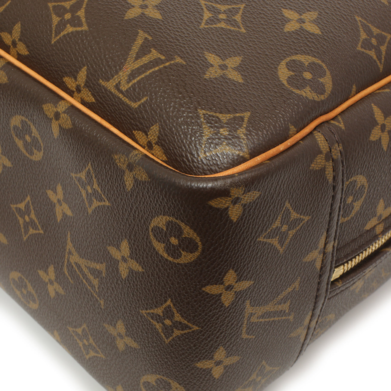 Exclusive Louis Vuitton Monogram Deauville — Detail View