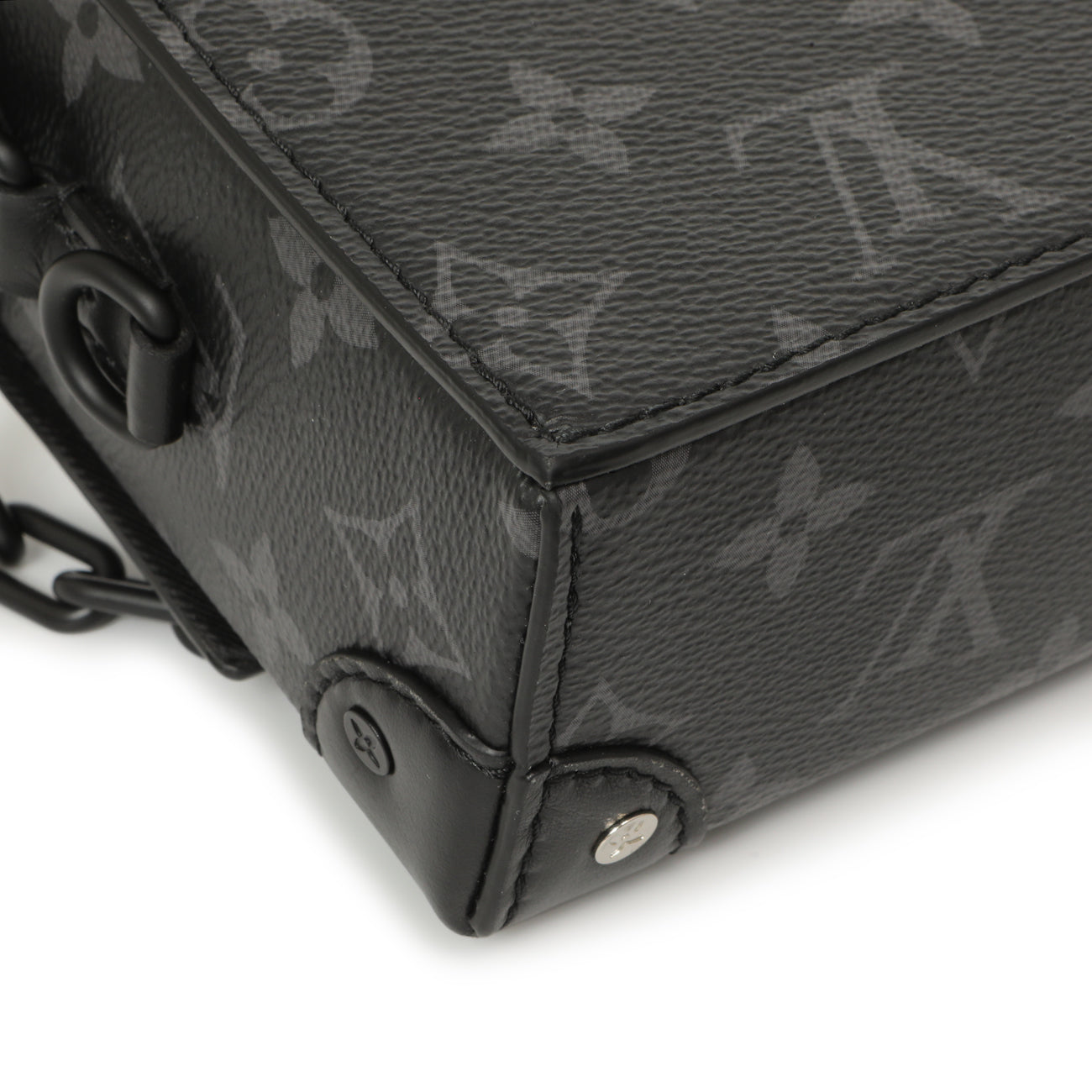 Exclusive Louis Vuitton Monogram Eclipse Steamer Wearable Wallet — Lifestyle View